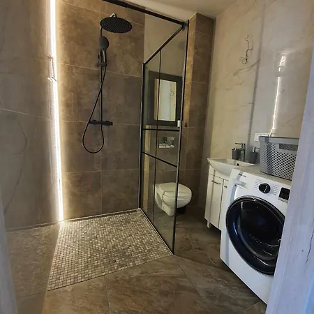 Apartament *